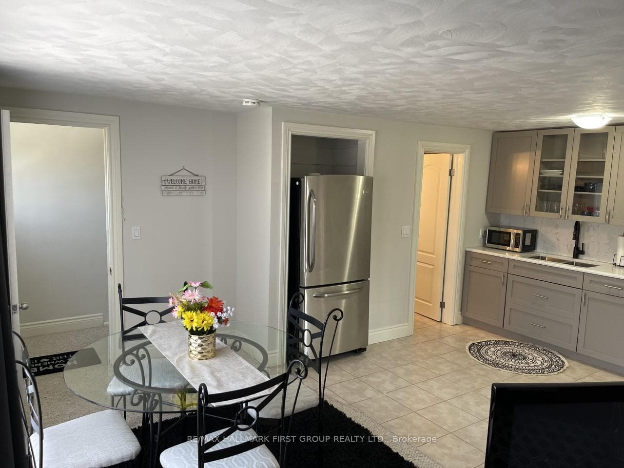 26 Whiting Avenue Unit Upper photo 6