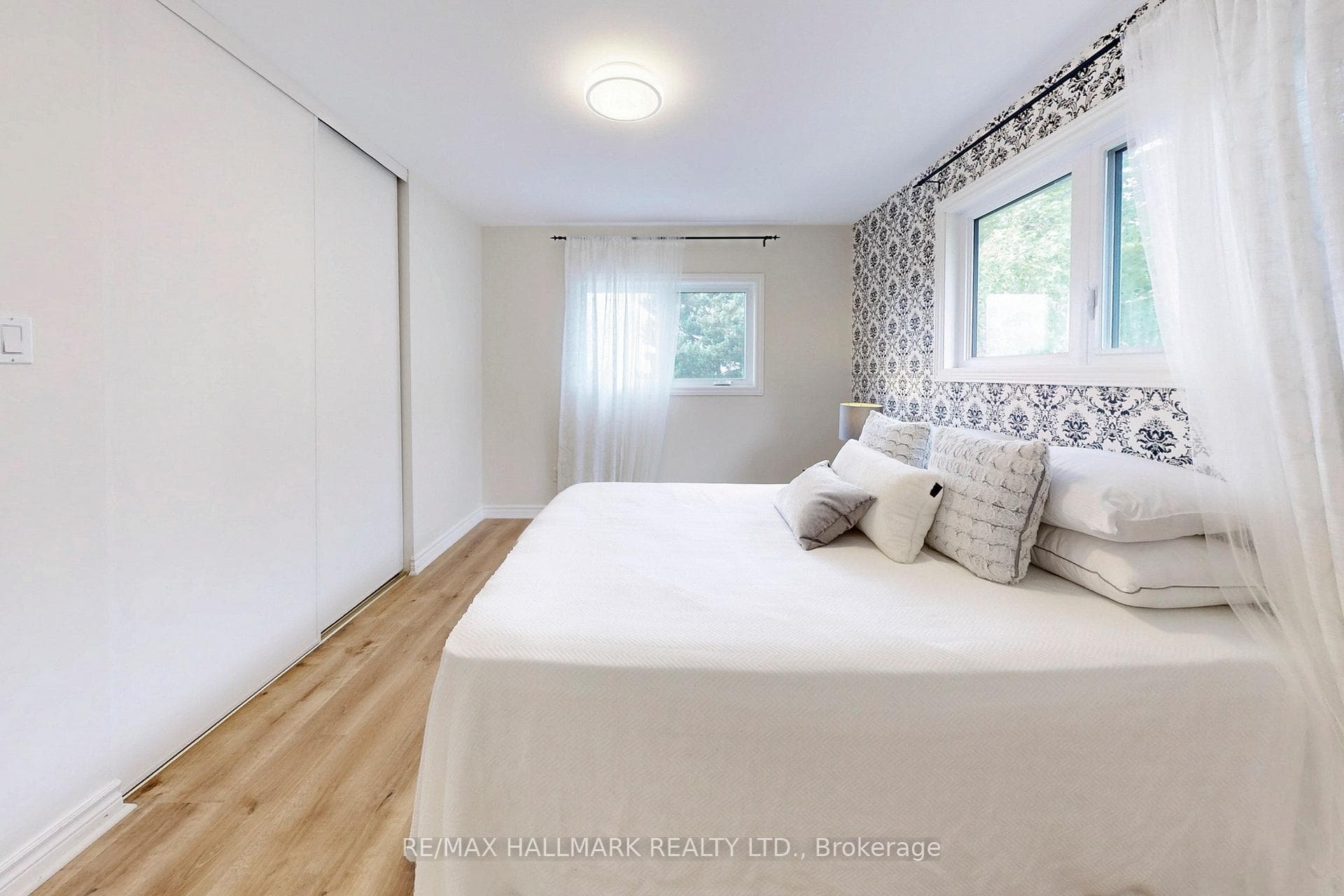 2 Butterfield Drive photo 30