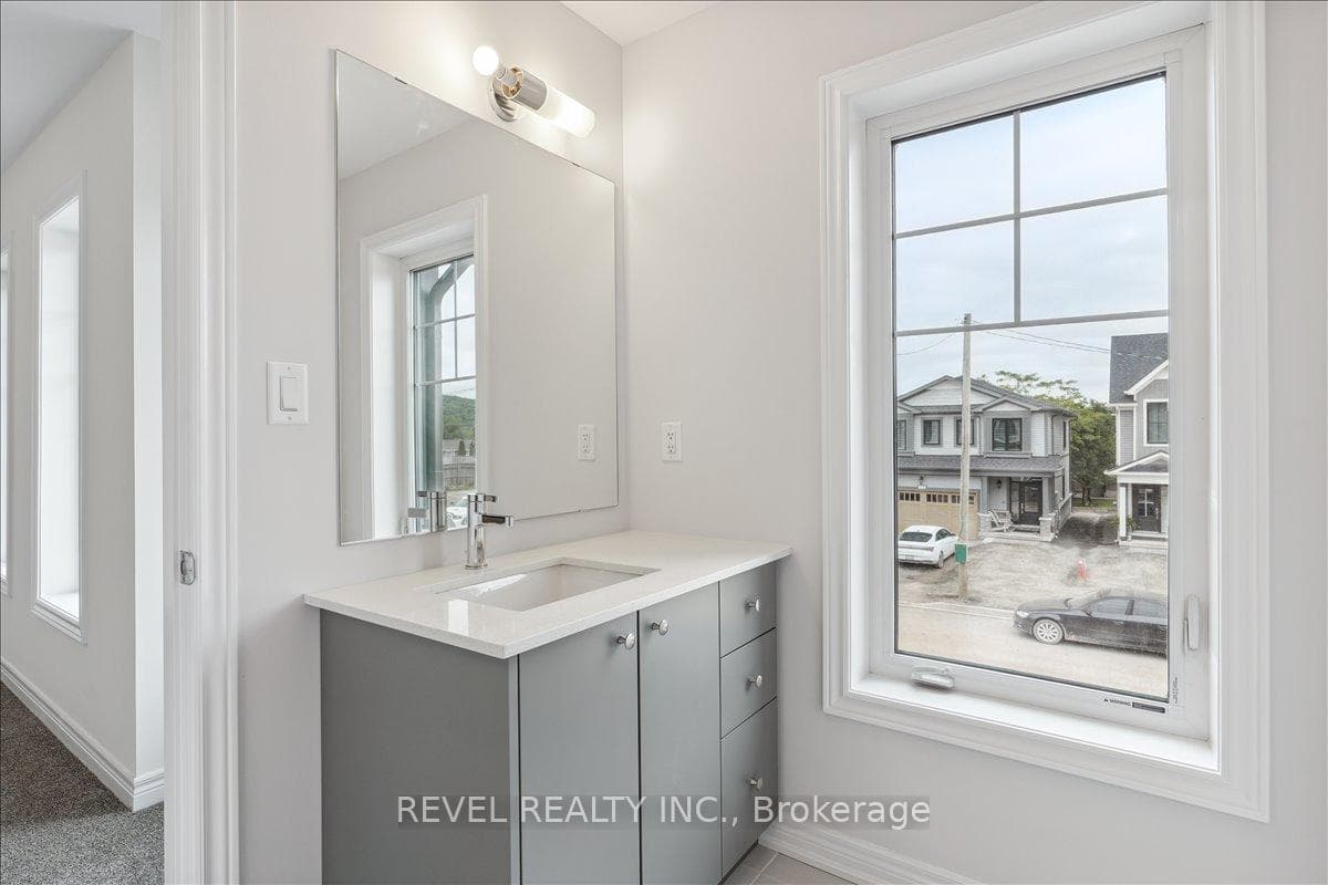 120 Starfire Crescent photo 19