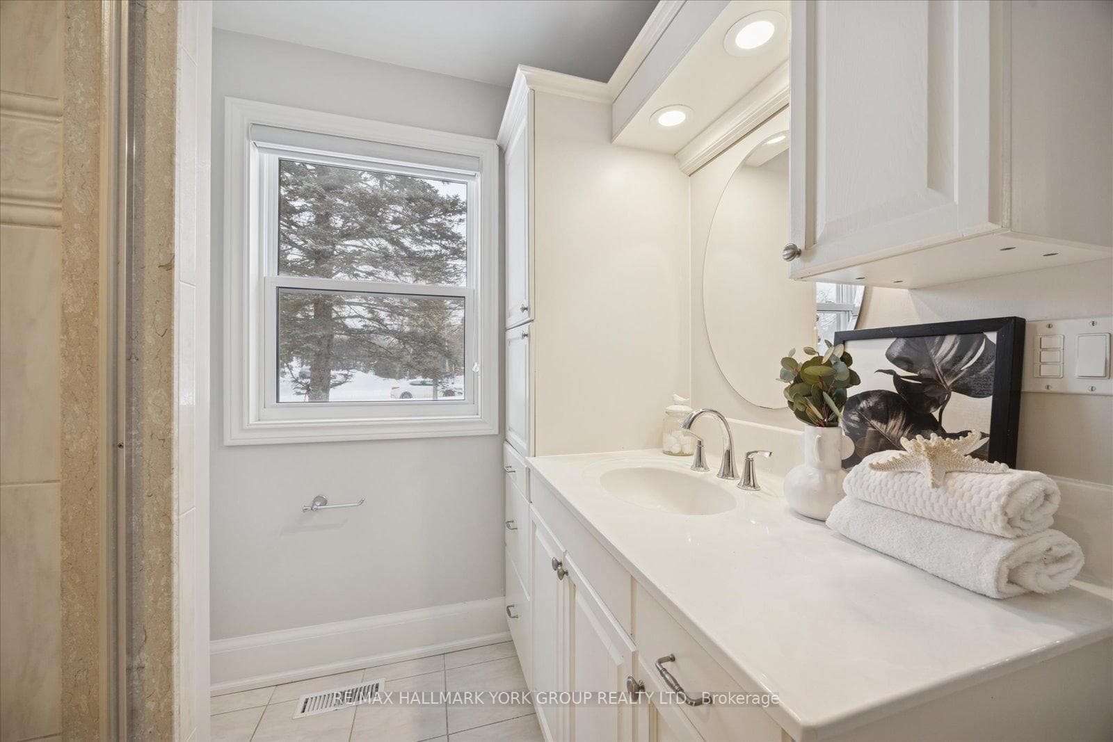 501 Samuel Harper Court photo 17