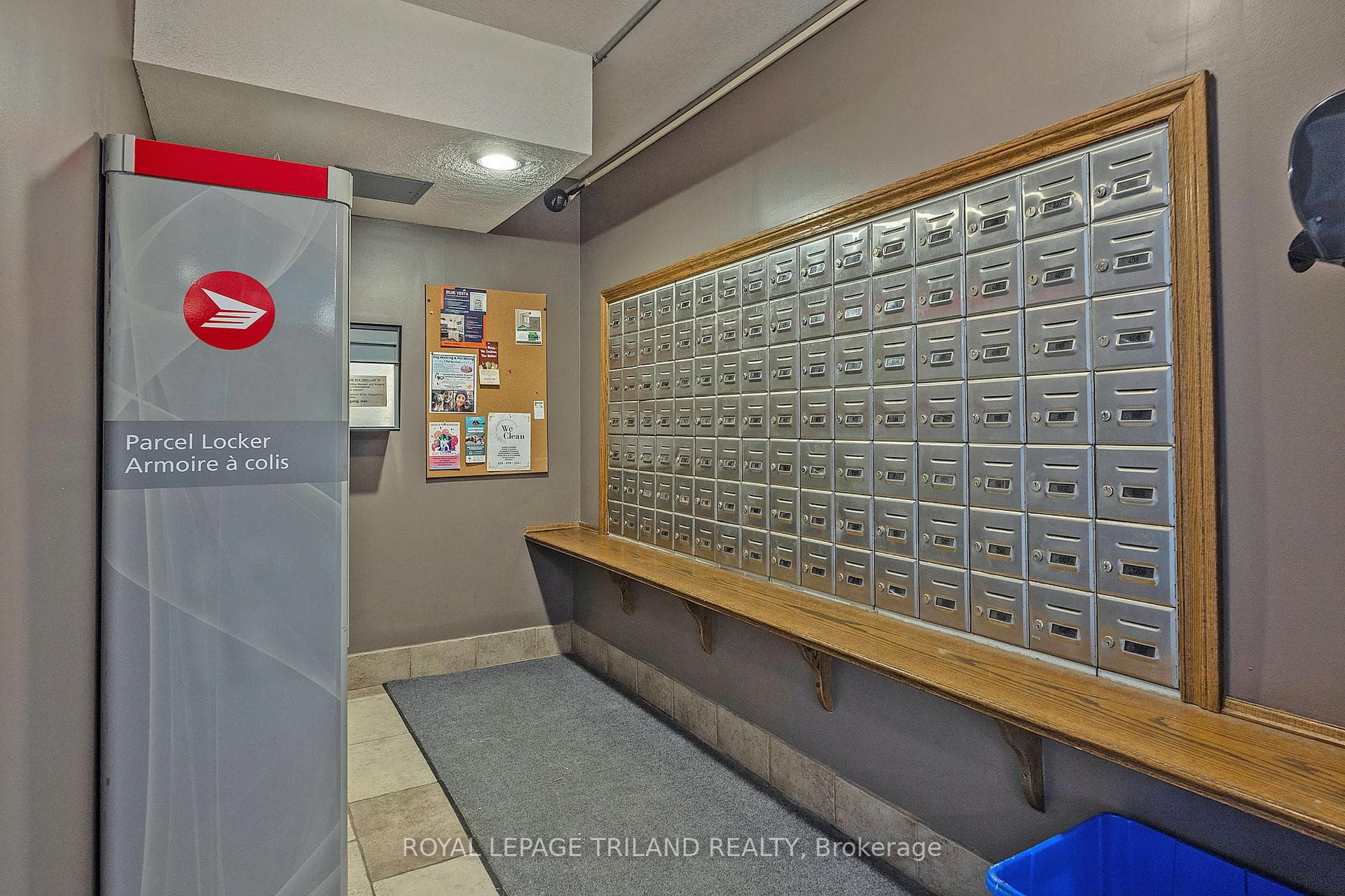 Lobby - Mailboxes