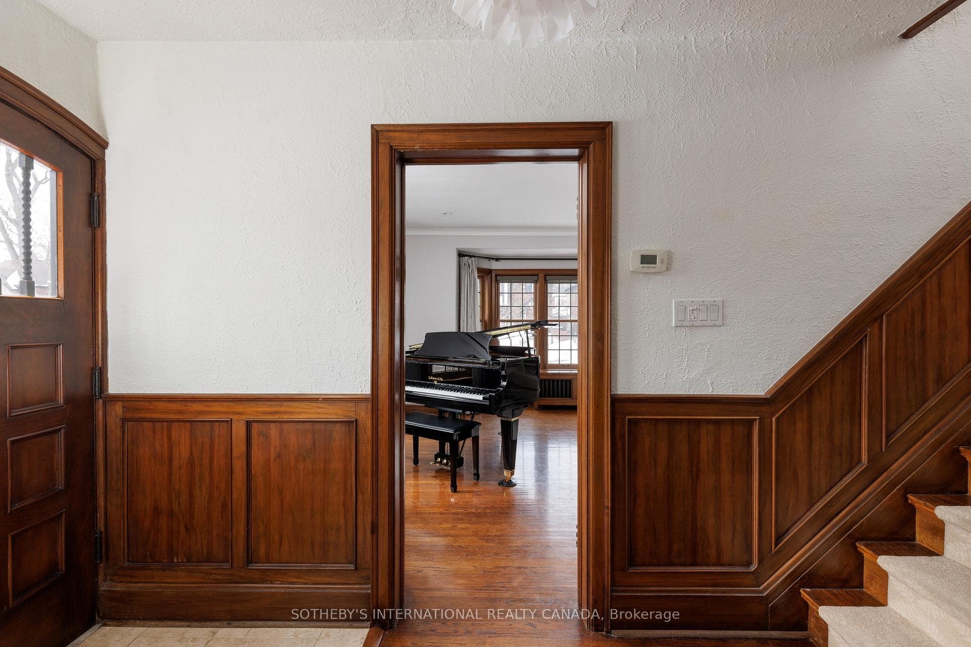 79 Willingdon Boulevard photo 3