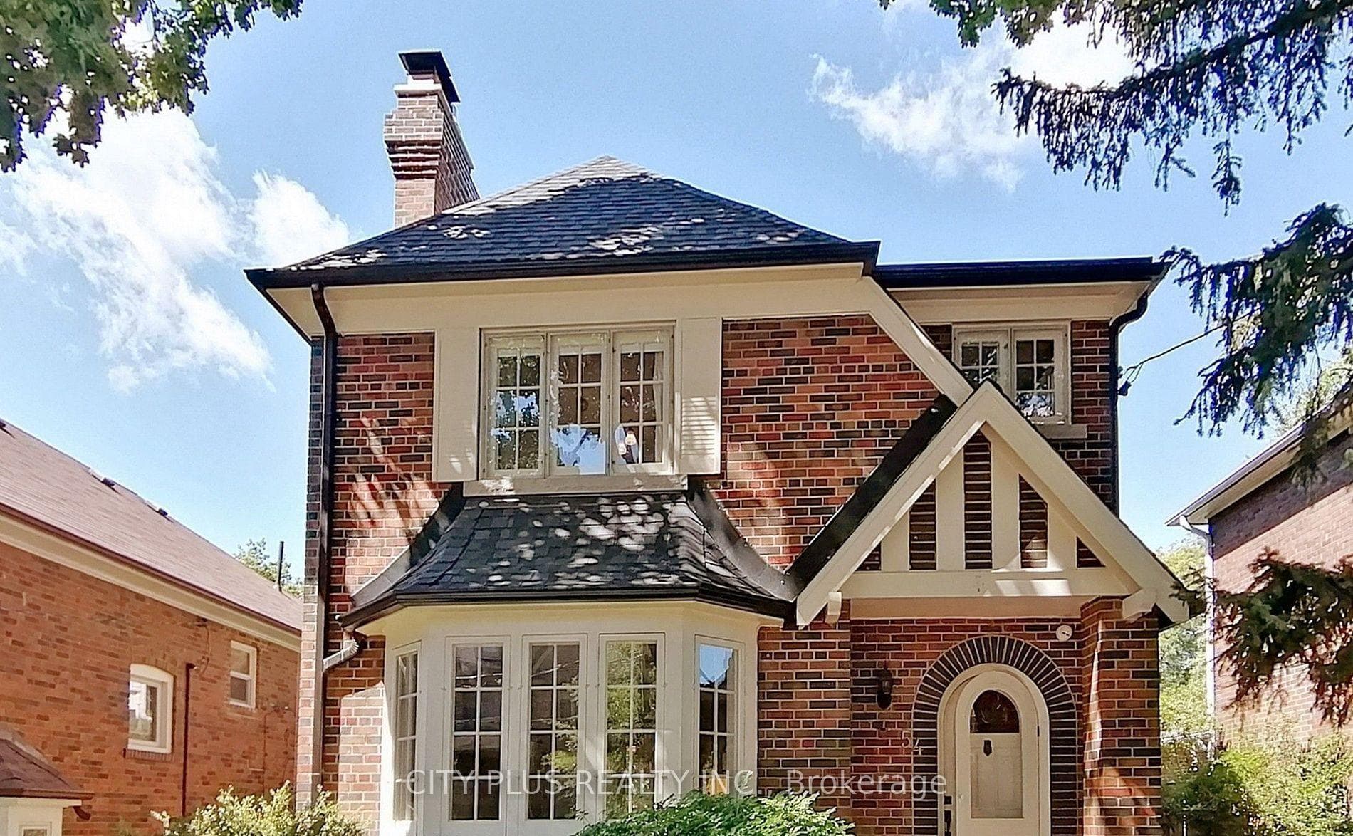 54 Duncannon Drive photo 1