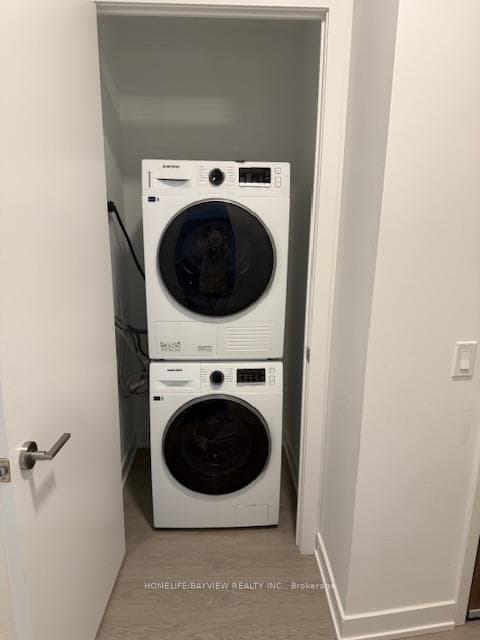 8188 Yonge Street Unit 810 photo 5