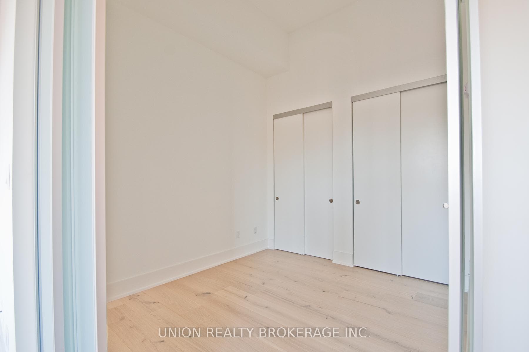 14 Dewhurst Boulevard Unit 305 photo 9