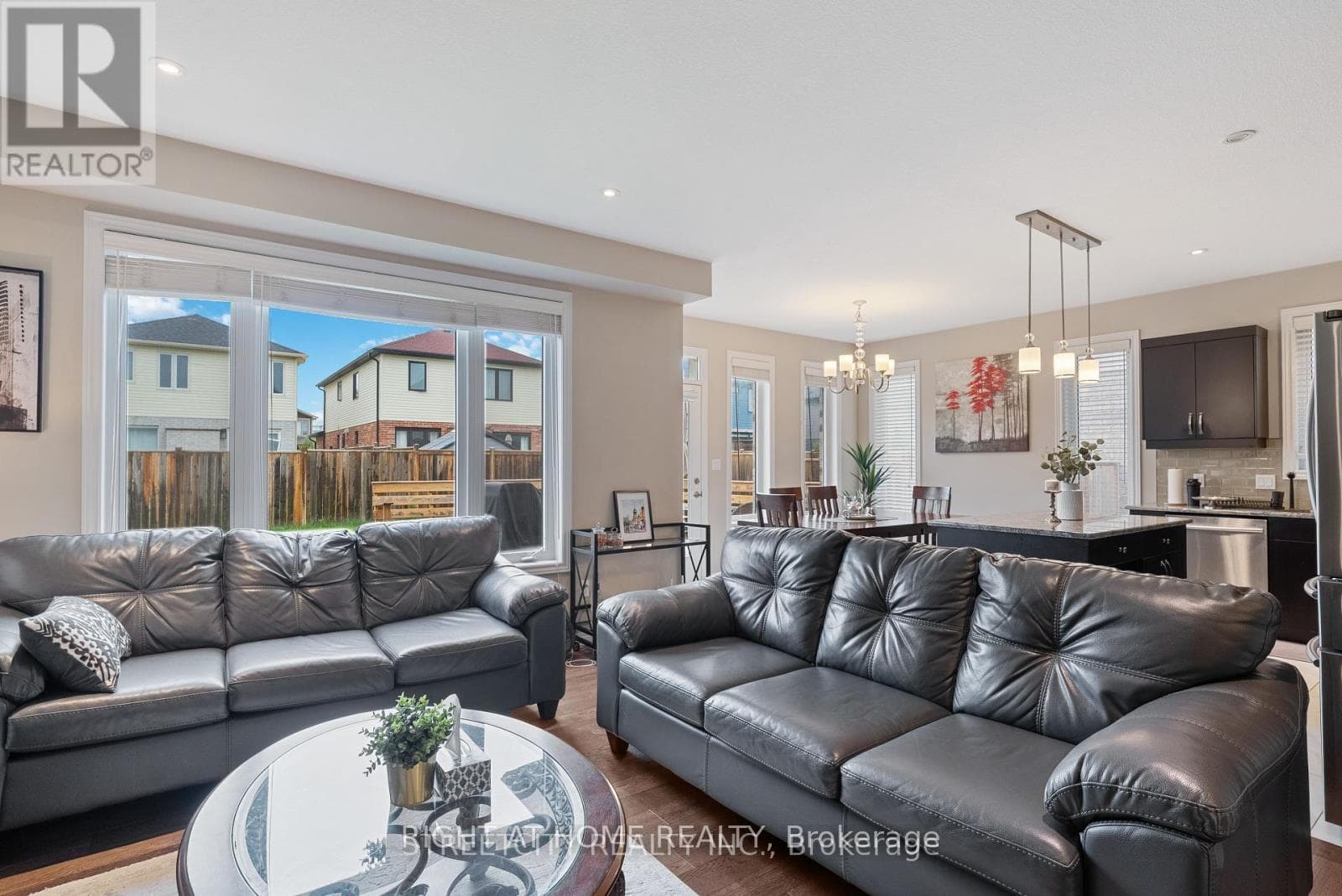 402 TANSBURY Street photo 8