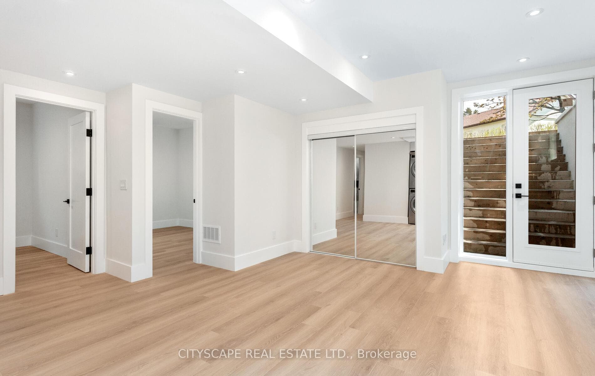 55 Adanac Drive photo 24