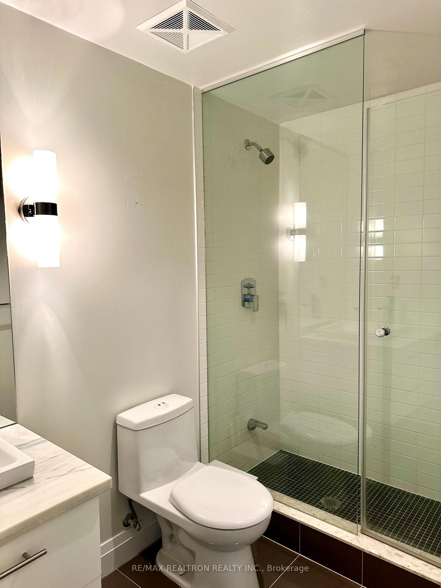 399 Spring Garden Avenue Unit 413 photo 14