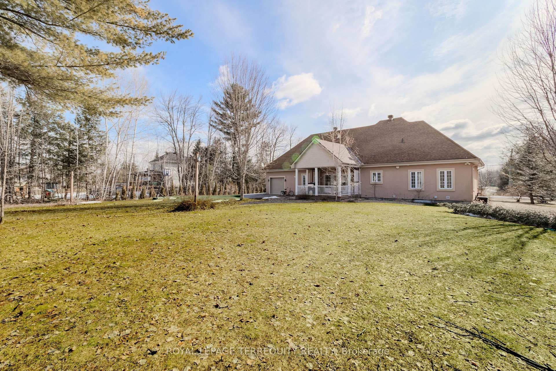 591 Du Parc Road photo 31