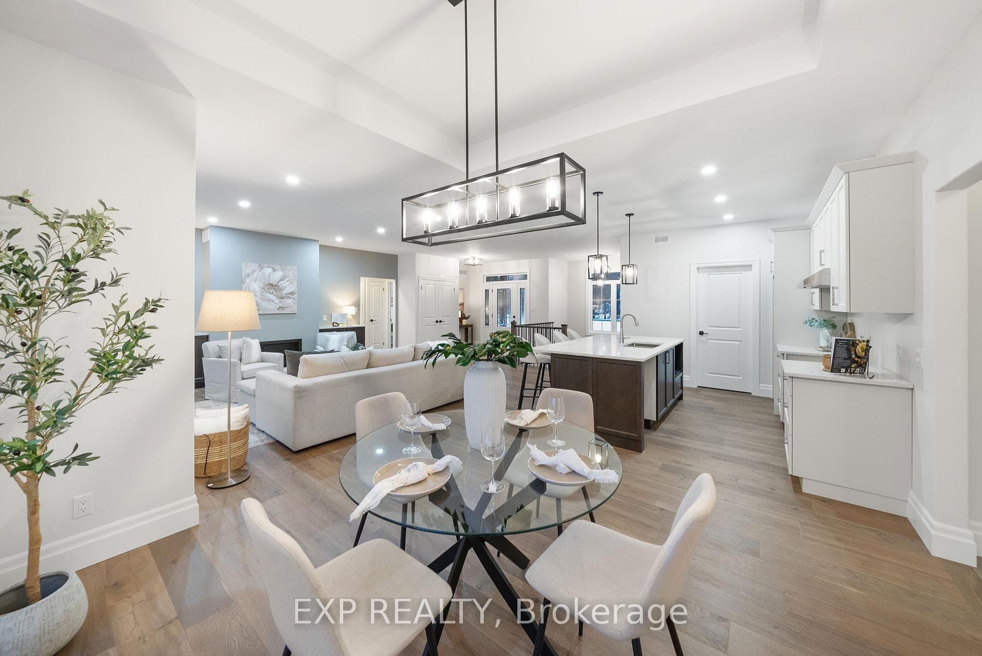 309 Smith Street photo 13