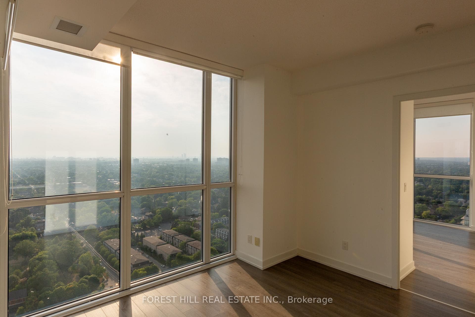 5180 Yonge Street Unit 3301 photo 11
