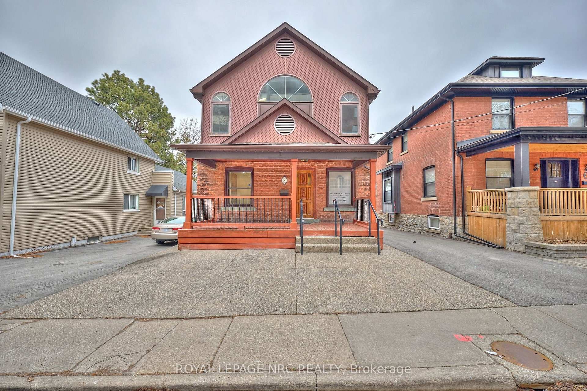 Welcome to 8 Clark Street!