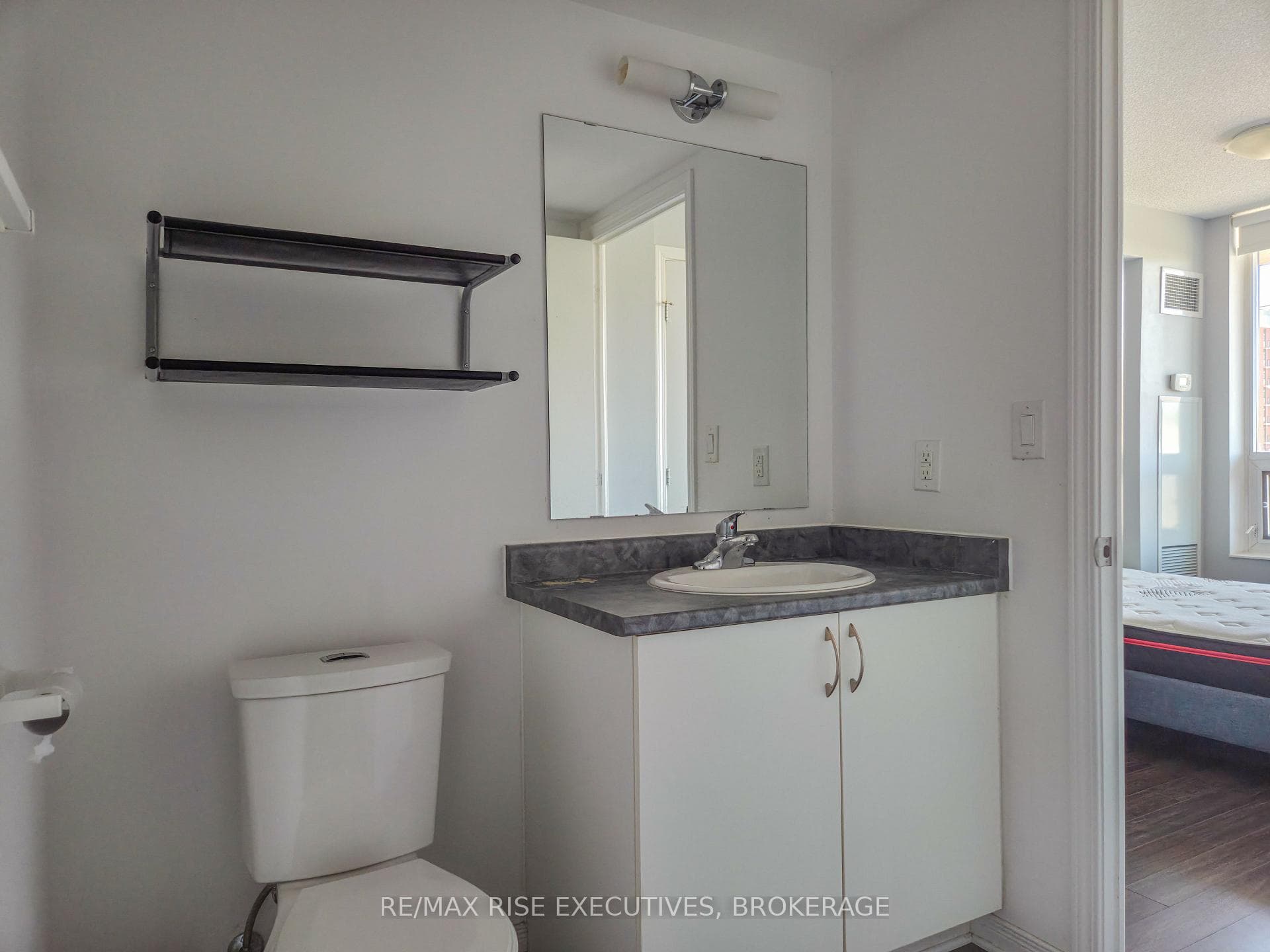 121 Queen Street Unit 601 photo 16