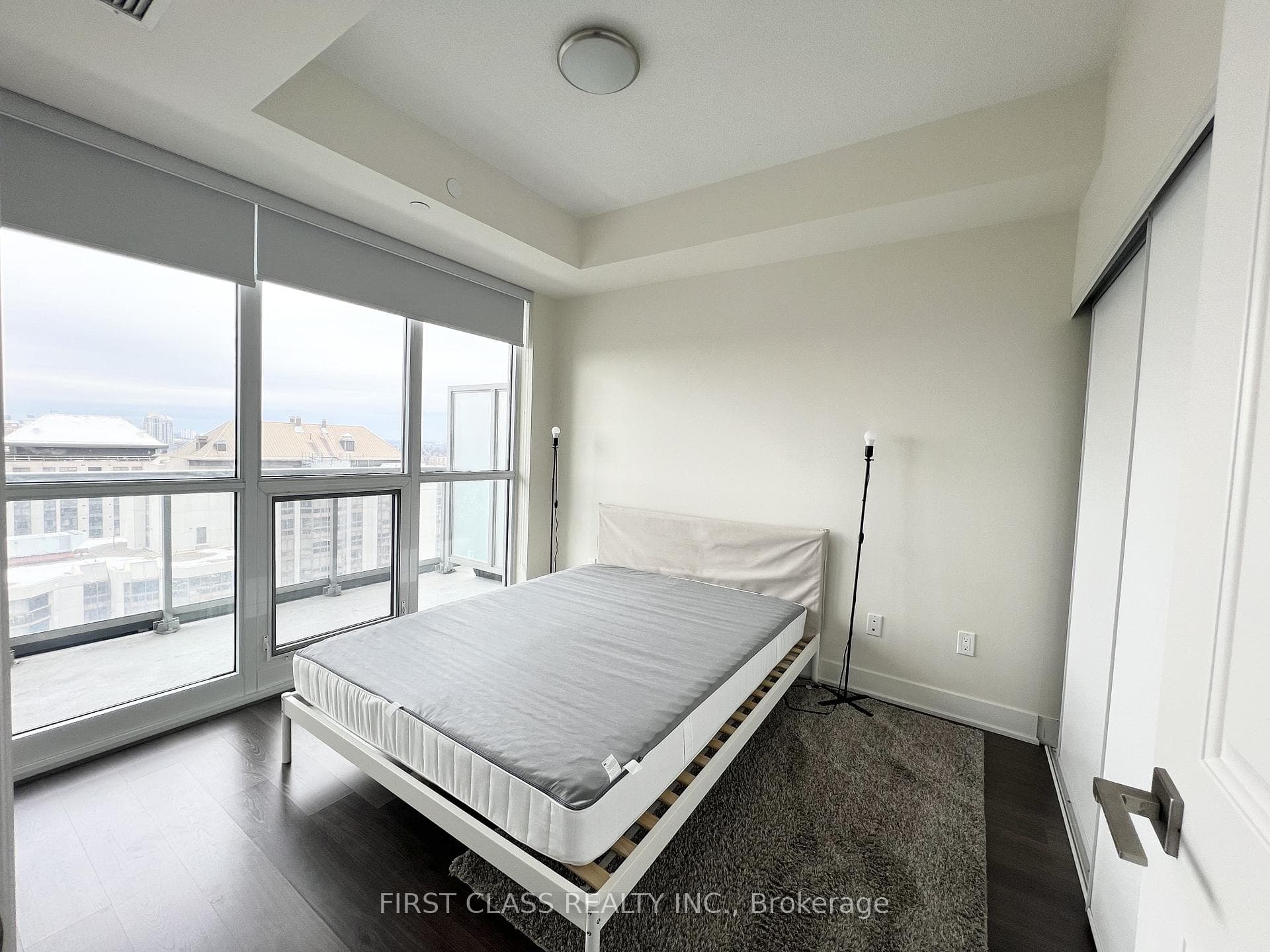 88 Sheppard Avenue Unit 2010 photo 7