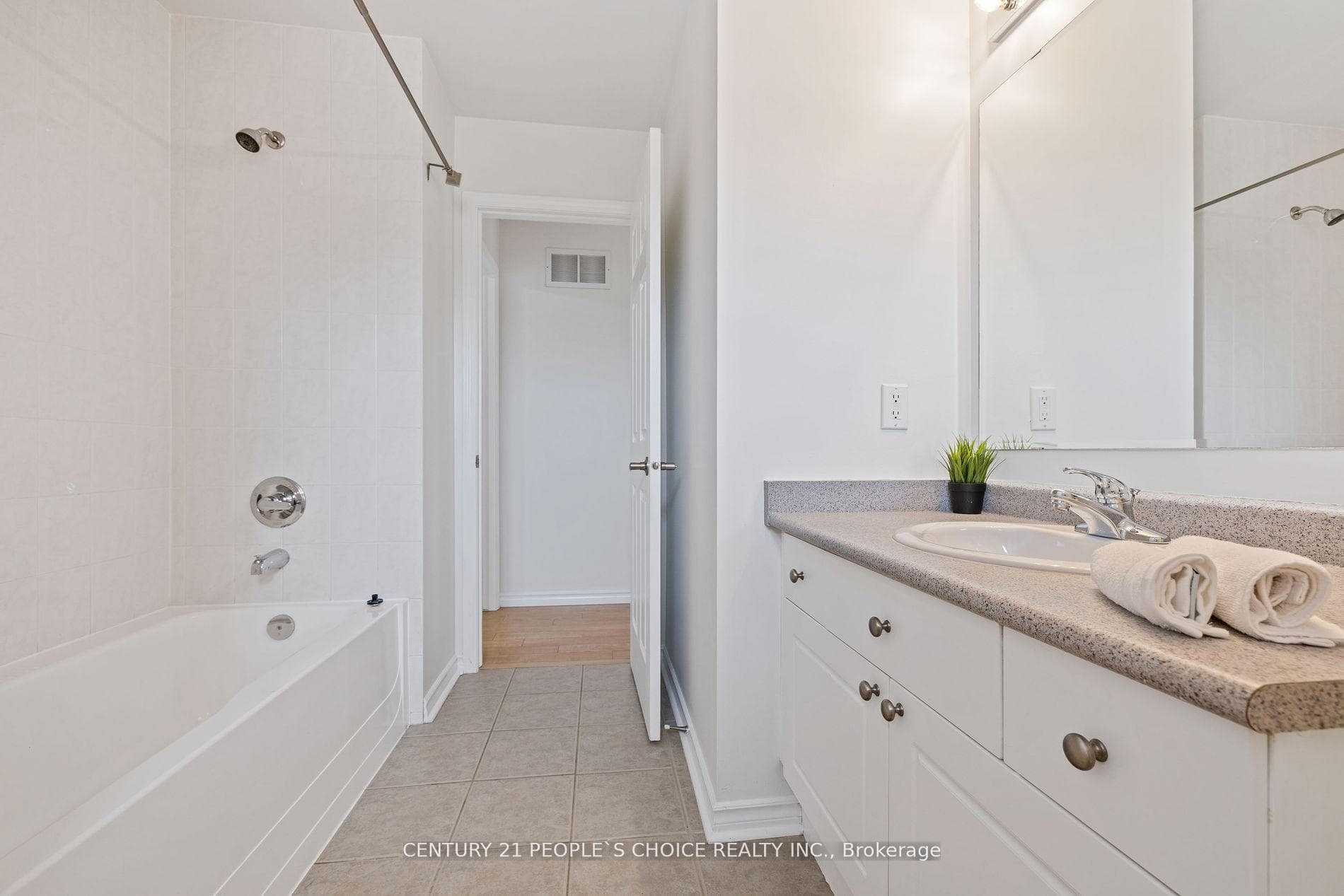 2490 Valleyridge Drive photo 25