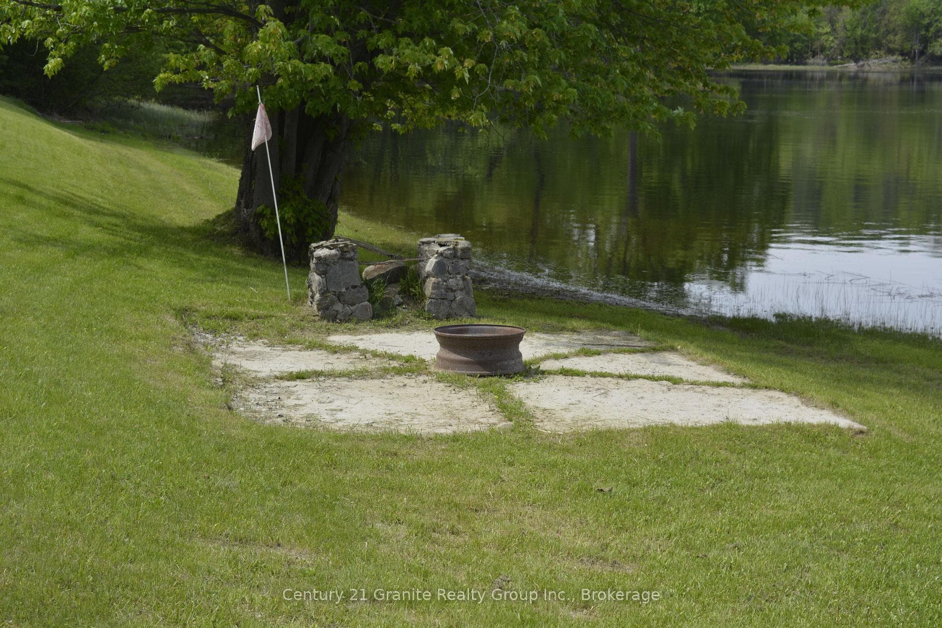 230 RIVER BEND Drive photo 28