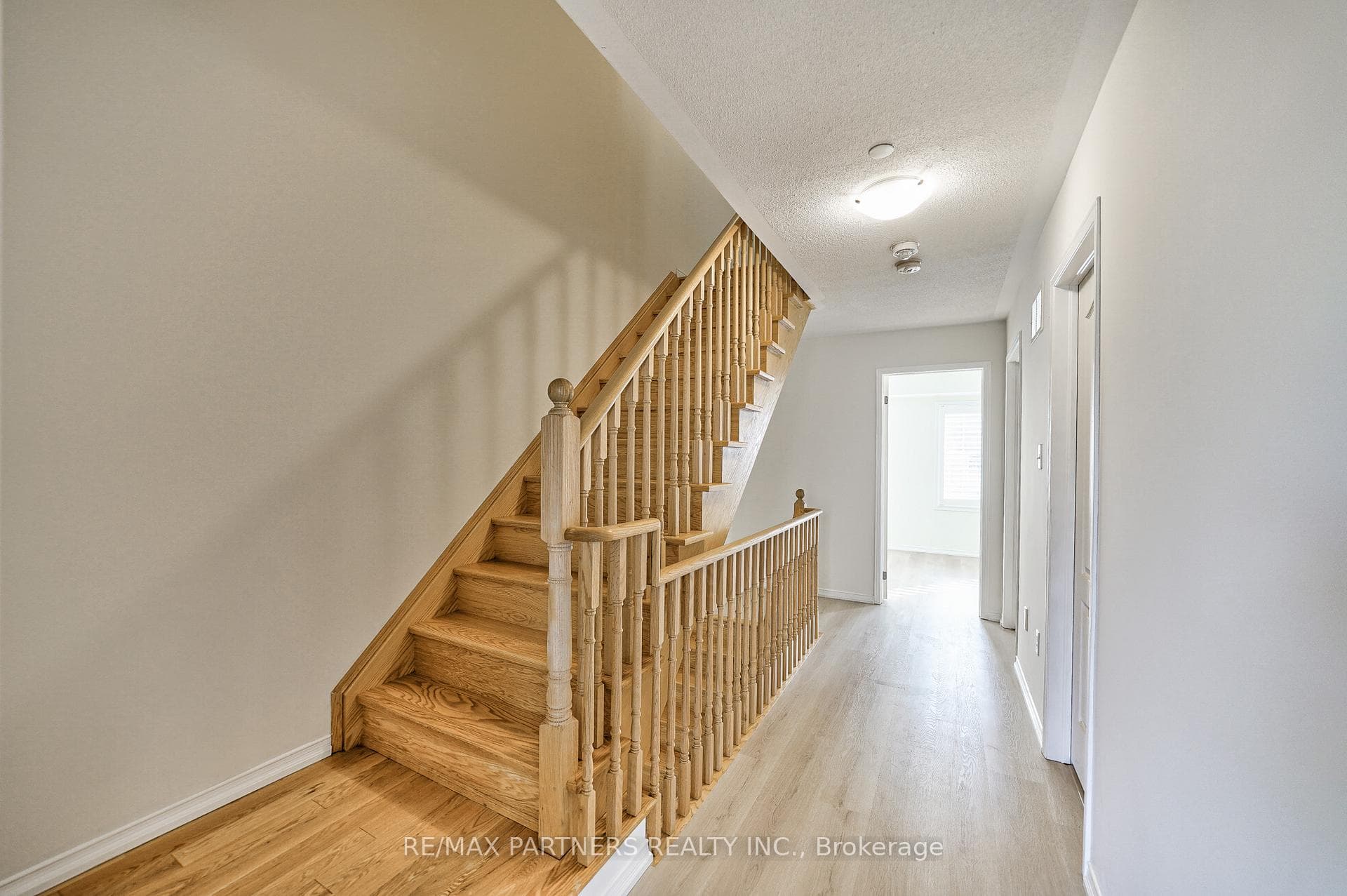 2615 Eaglesham Path photo 12