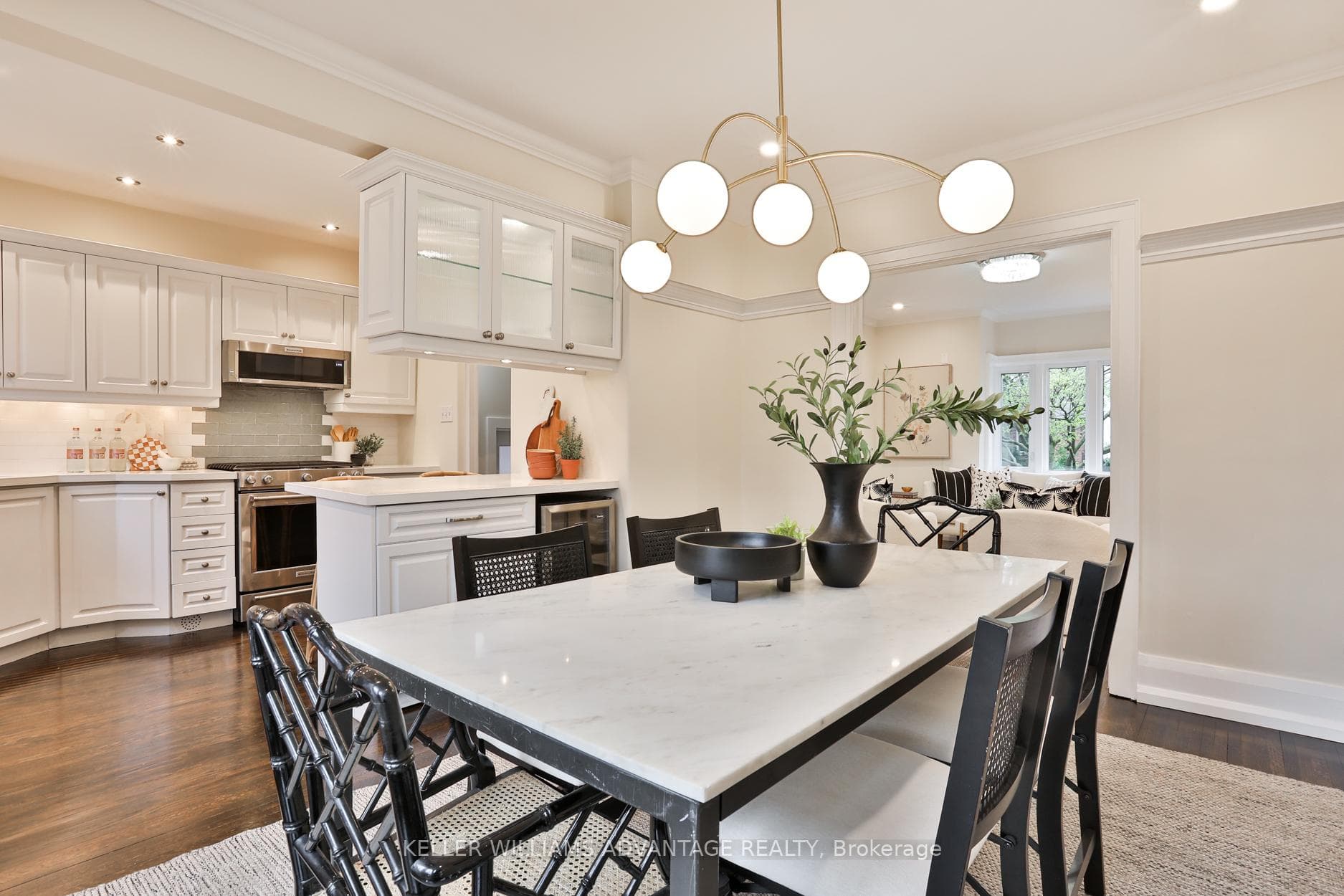 25 Whitewood Road photo 11
