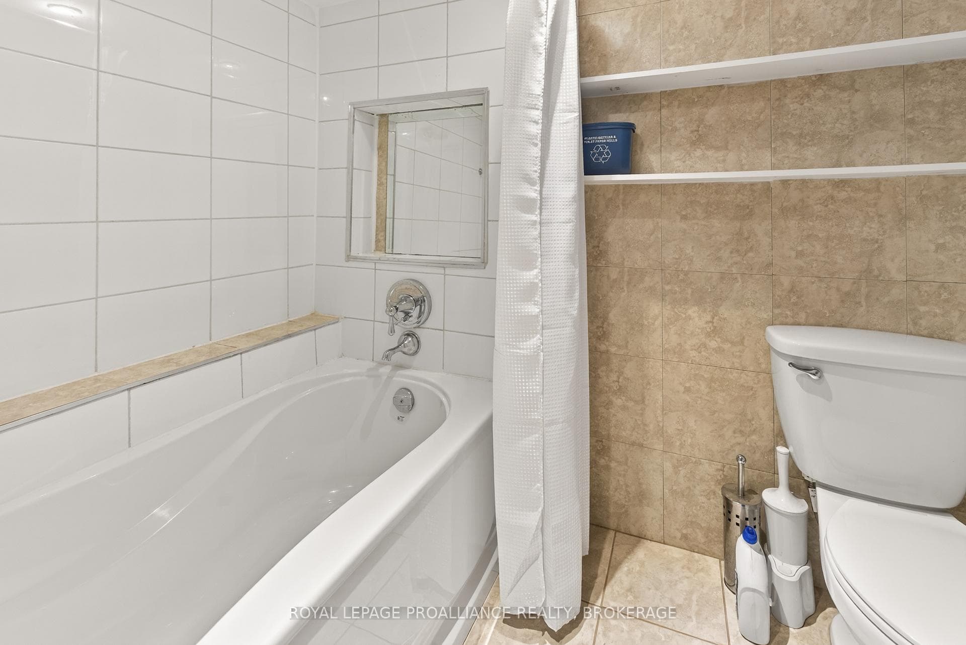 169 Carruthers Avenue photo 33