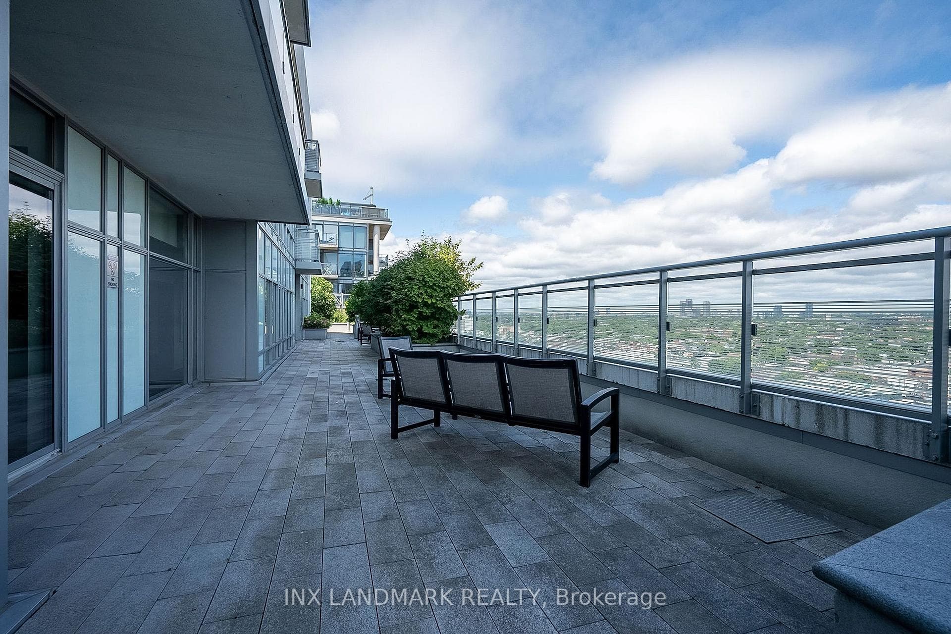 525 Adelaide Street Unit Lph31 photo 5