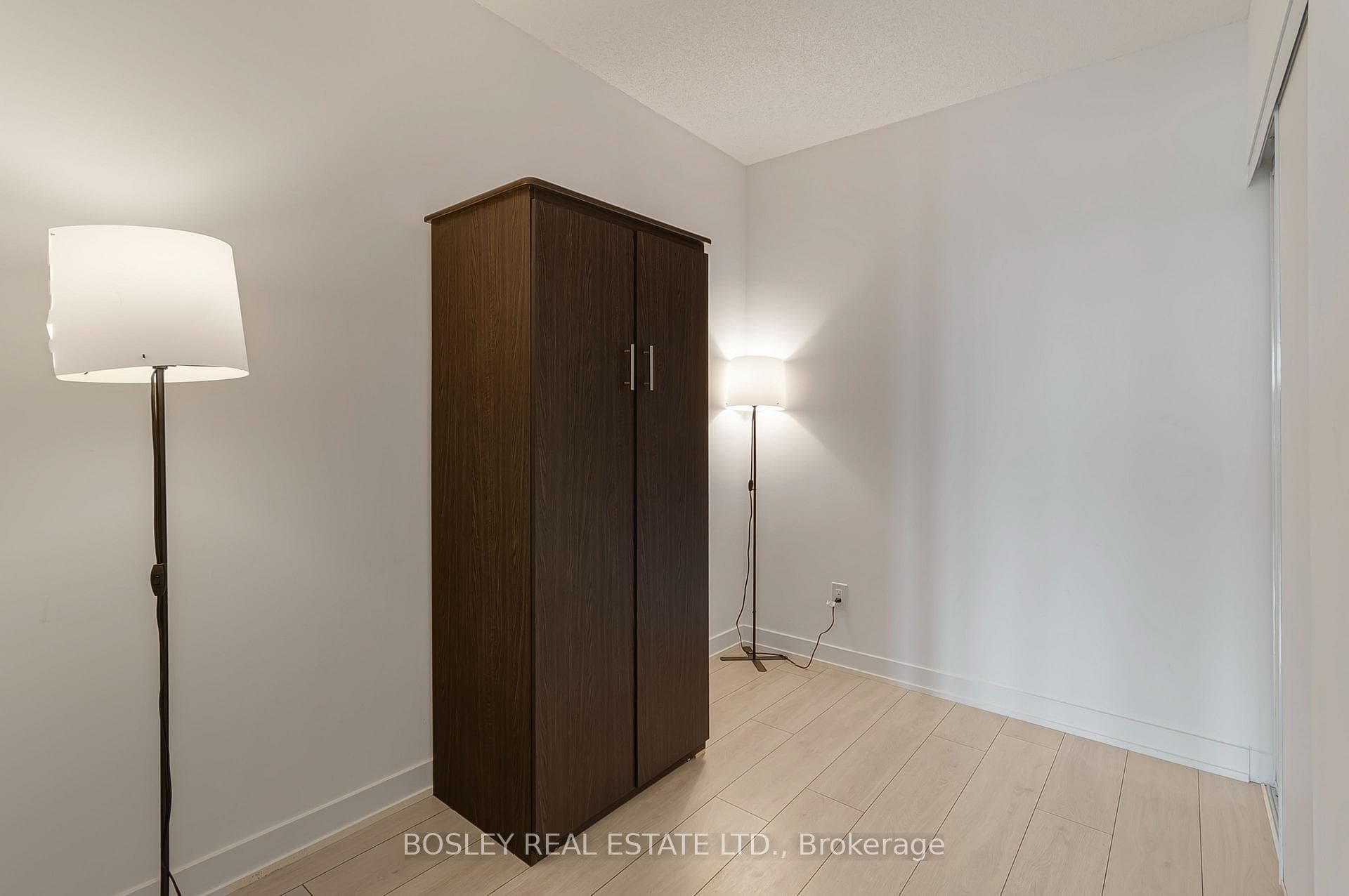 3200 Dakota Common Unit B - 315 photo 15