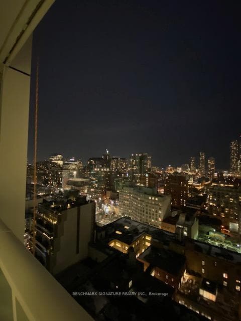 88 Queen Street Unit 2006 photo 10