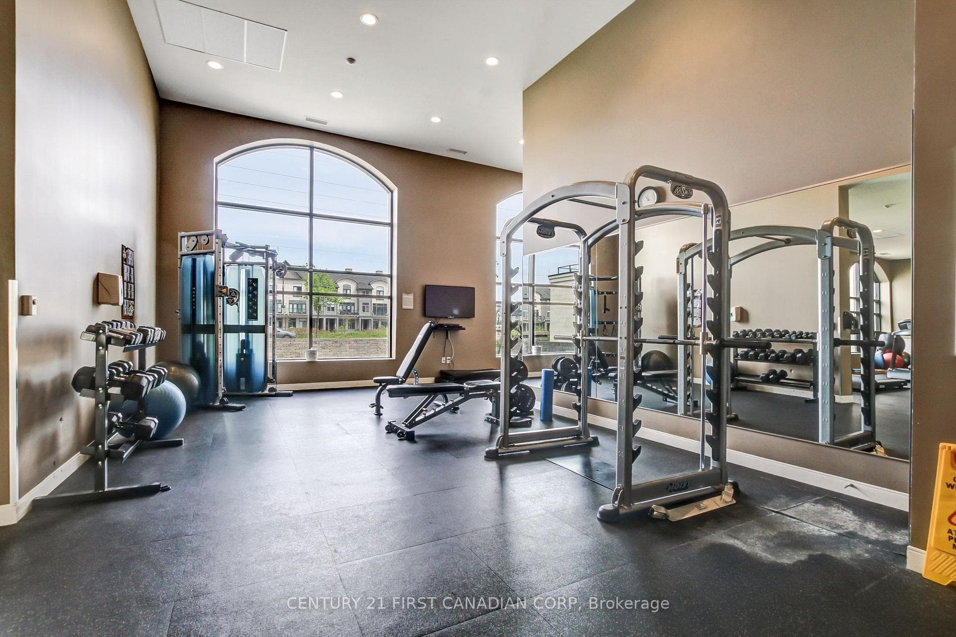 240 Villagewalk Boulevard Unit 512 photo 24