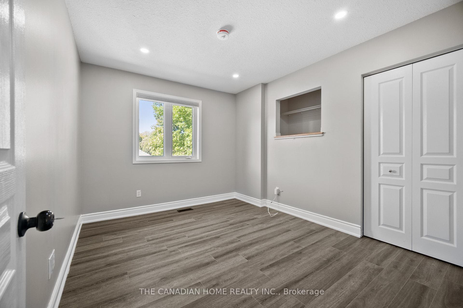 317 Scott Road photo 24