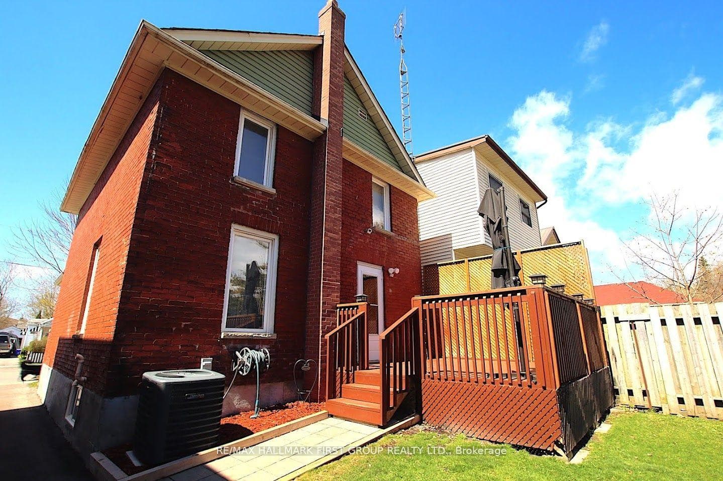 121 Montrave Avenue photo 26