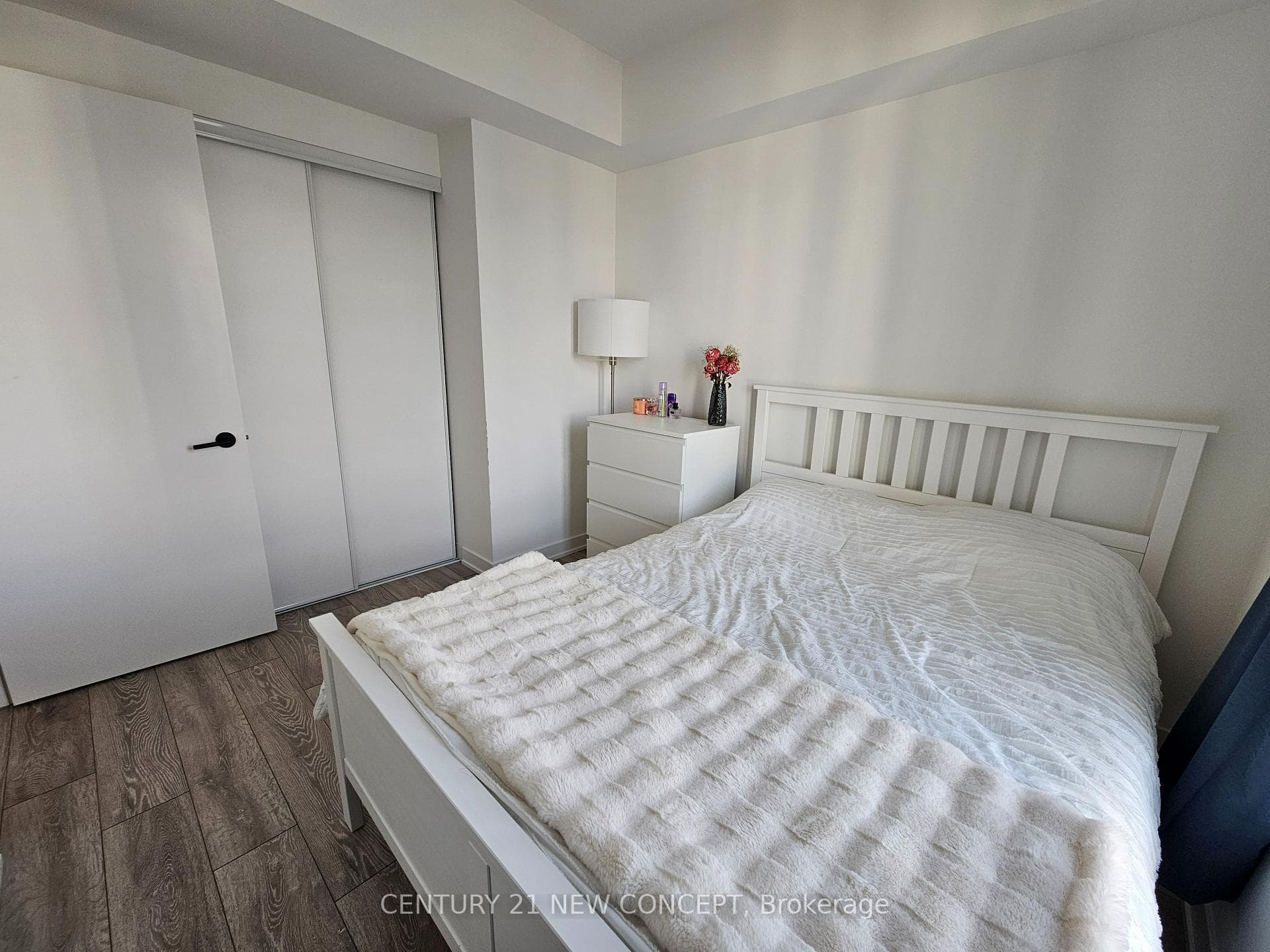 108 Peter Street Unit 2215 photo 27