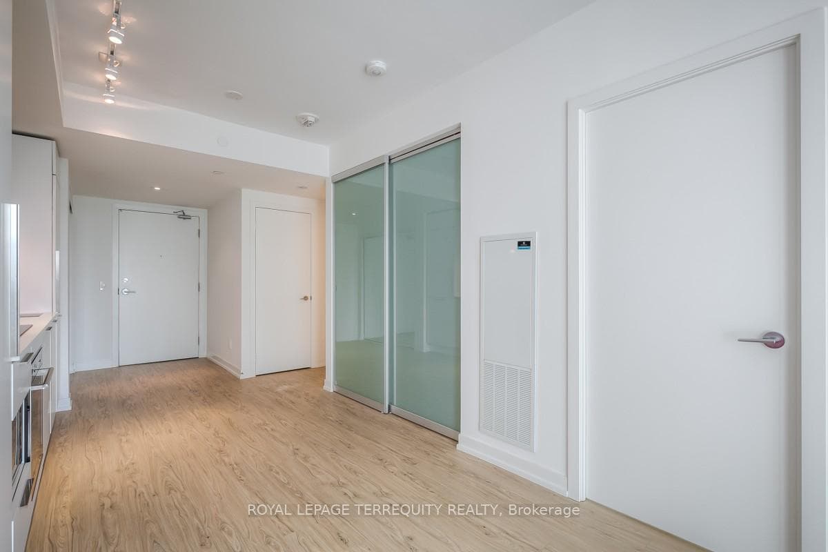 85 Wood Street Unit 2701 photo 13