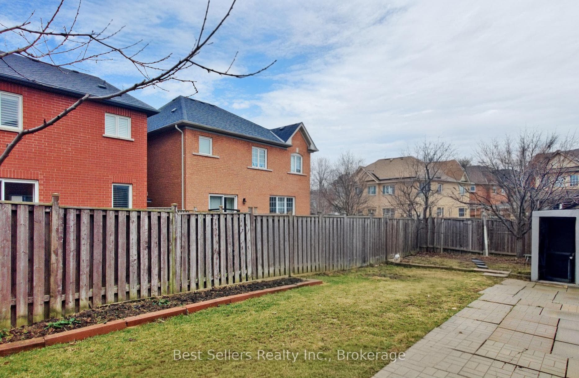 4 Beresford Crescent photo 36