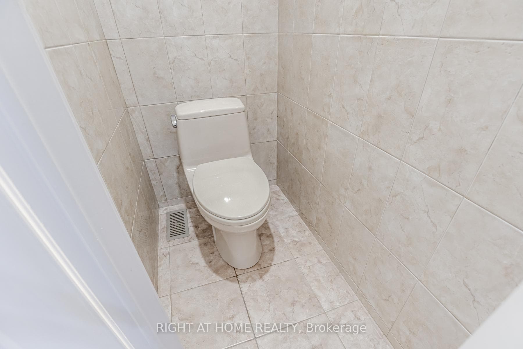 14 Belsay Court photo 25