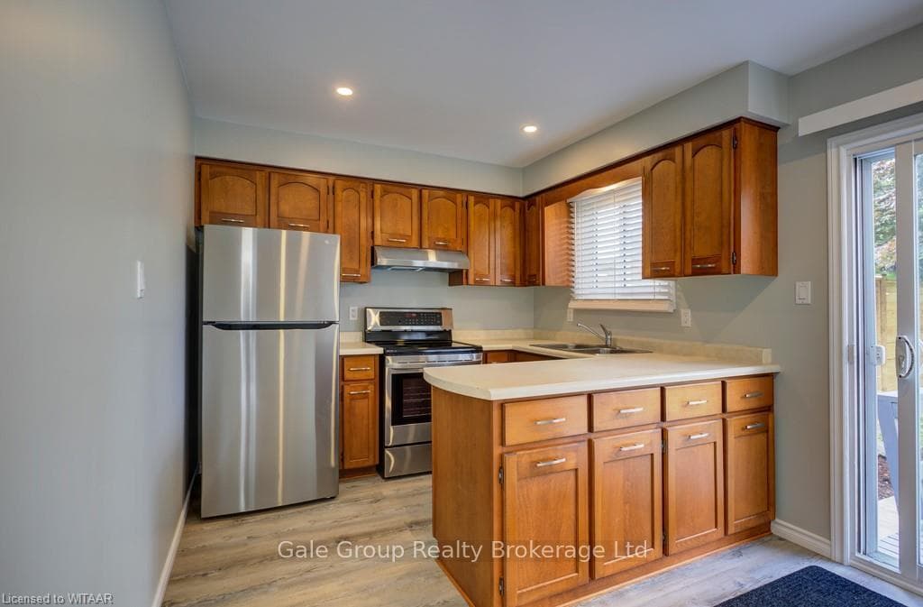 1140 CREE Avenue photo 5