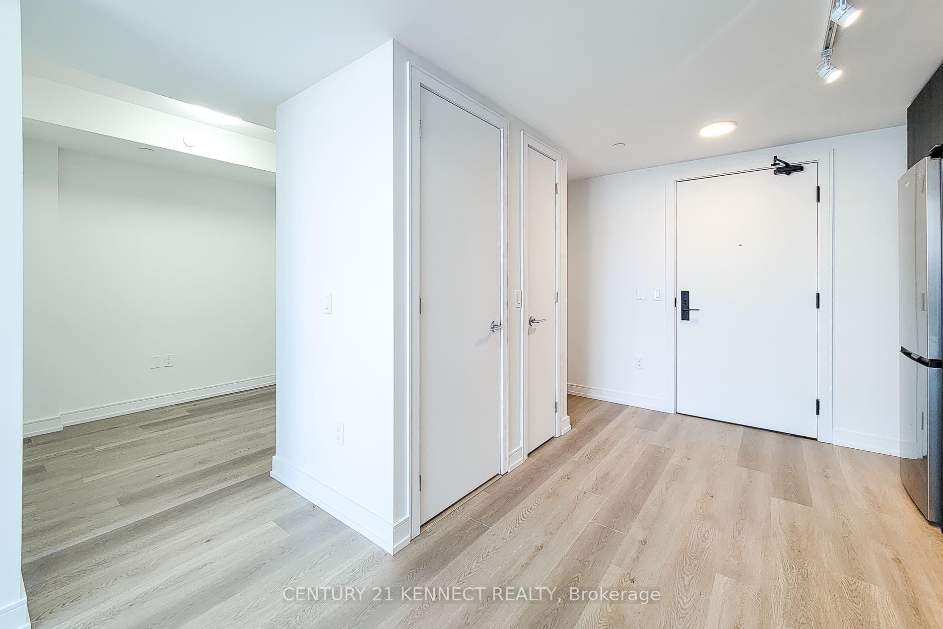 1 Jarvis Street Unit 1121 photo 33