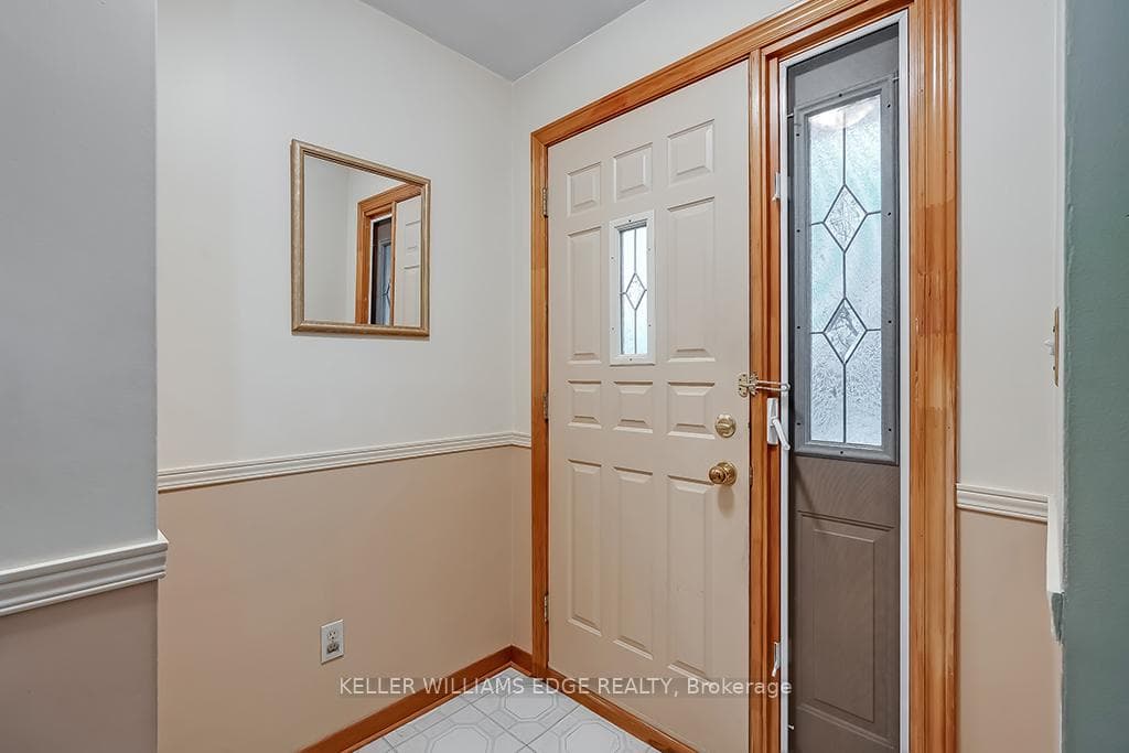 593 Arlington Boulevard photo 4