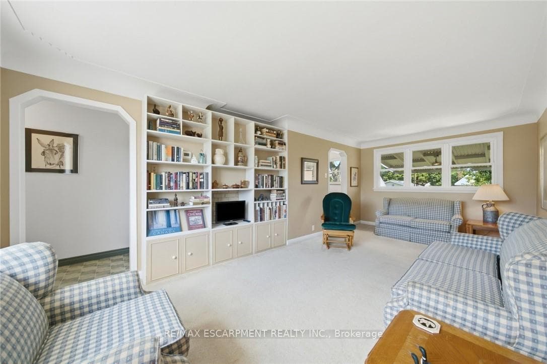 89 Charlotte Street photo 5