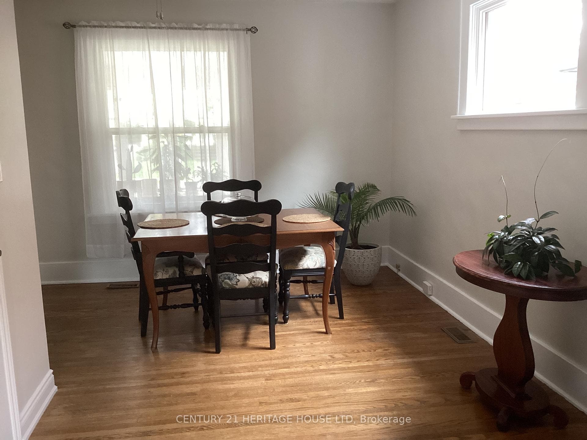 43 Hemlock Street photo 10