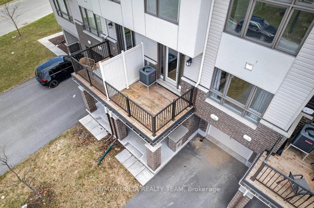 94 FEATHERTOP Lane photo 38