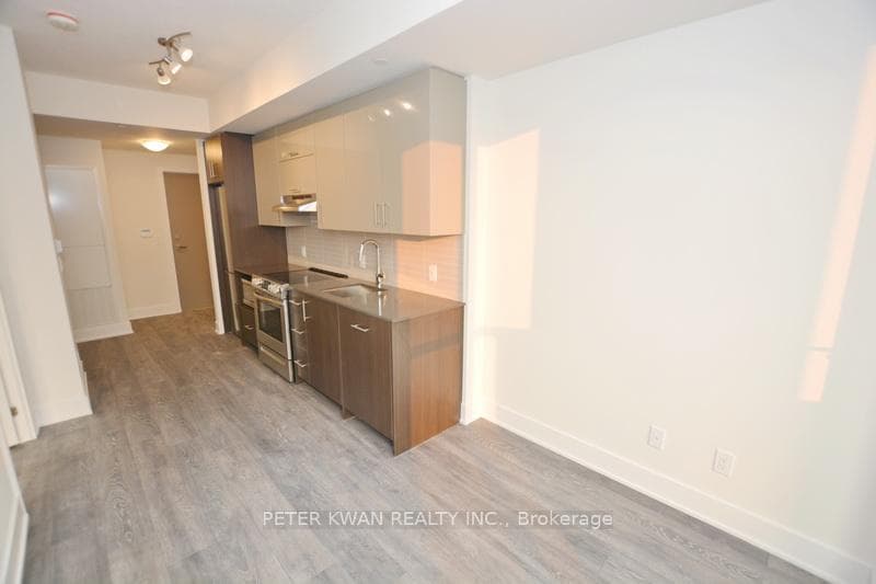 188 Fairview Mall Drive Unit 1002 photo 5