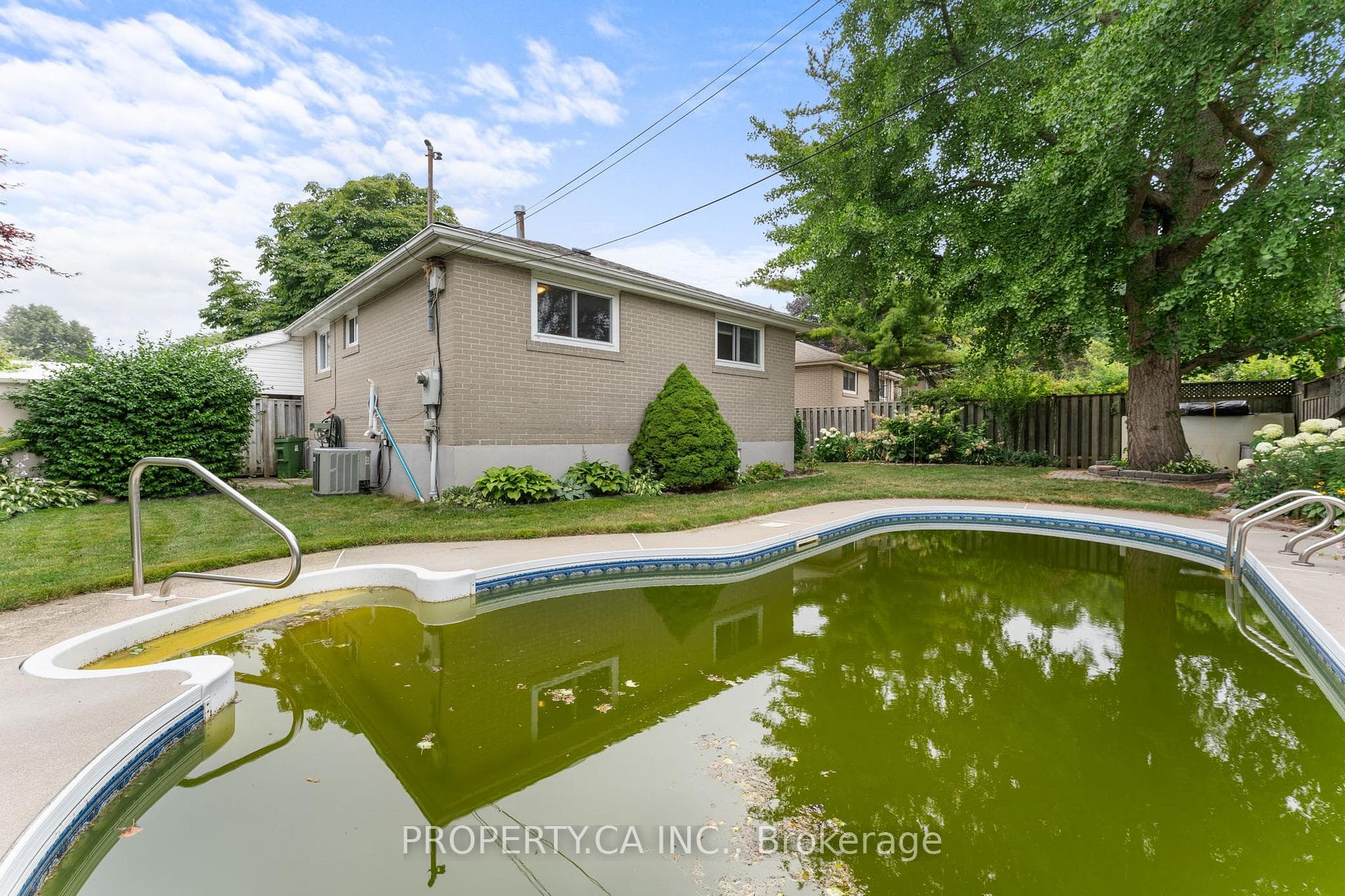 62 Sir Raymond Drive photo 27