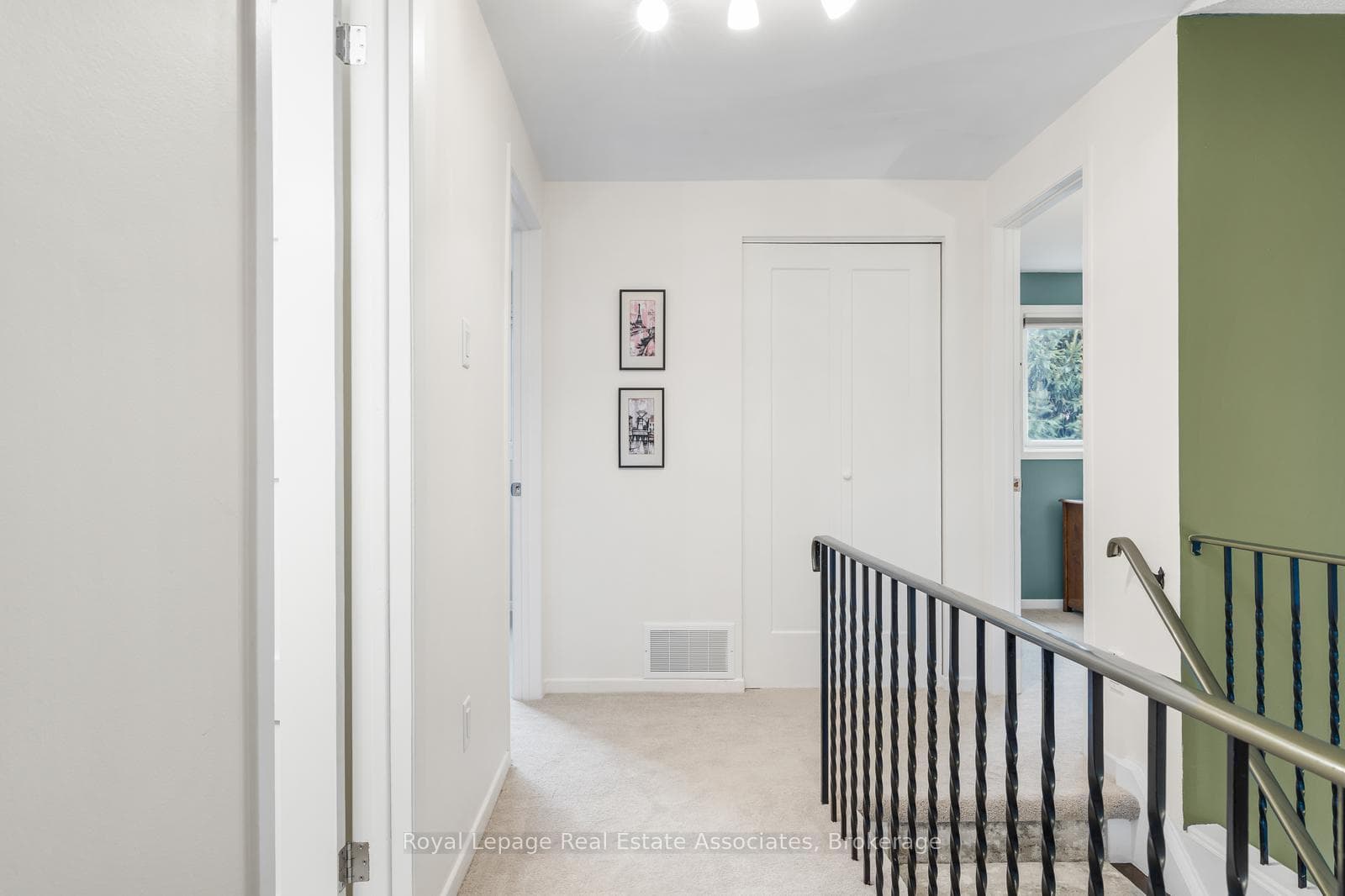 3374 Tallmast Crescent photo 25