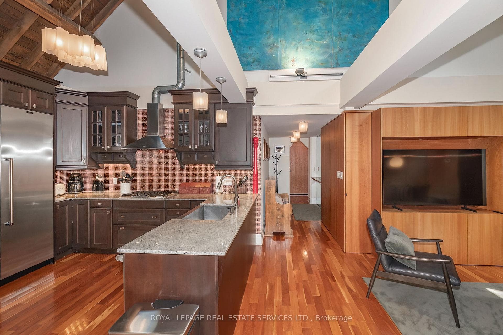 384 Sunnyside Avenue Unit 308 photo 11