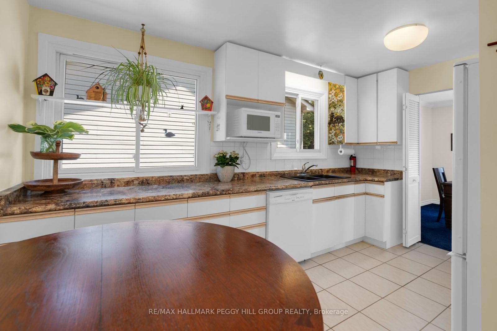 6 Oren Boulevard photo 7