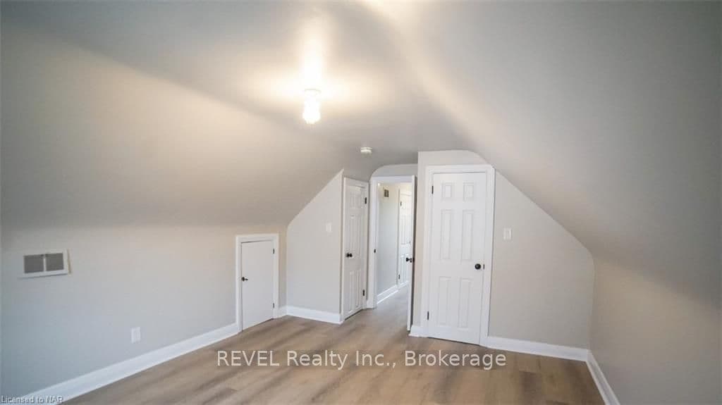 22 GREENWOOD Avenue Unit MAIN photo 31