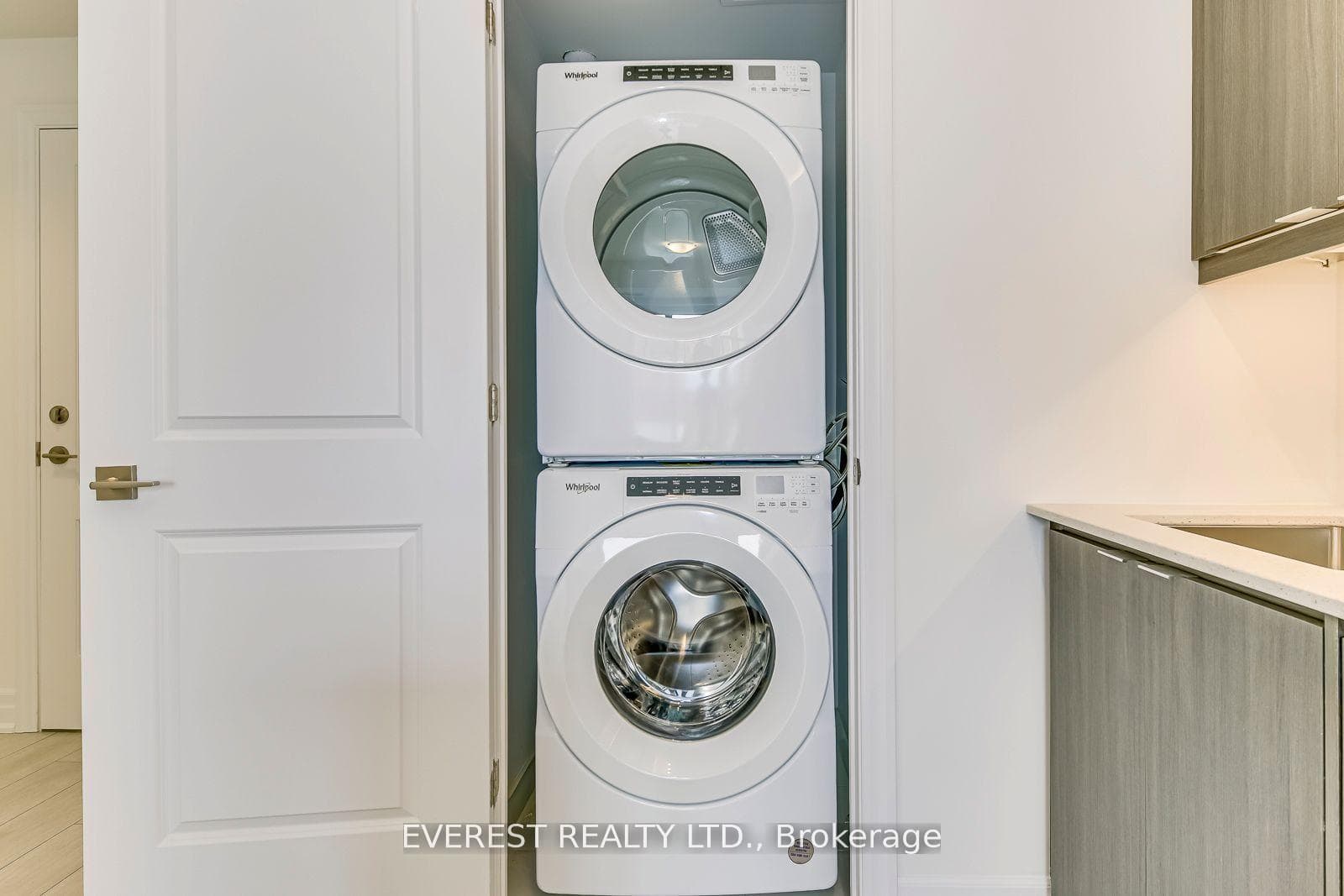 30 ELM Drive Unit 3307 photo 15