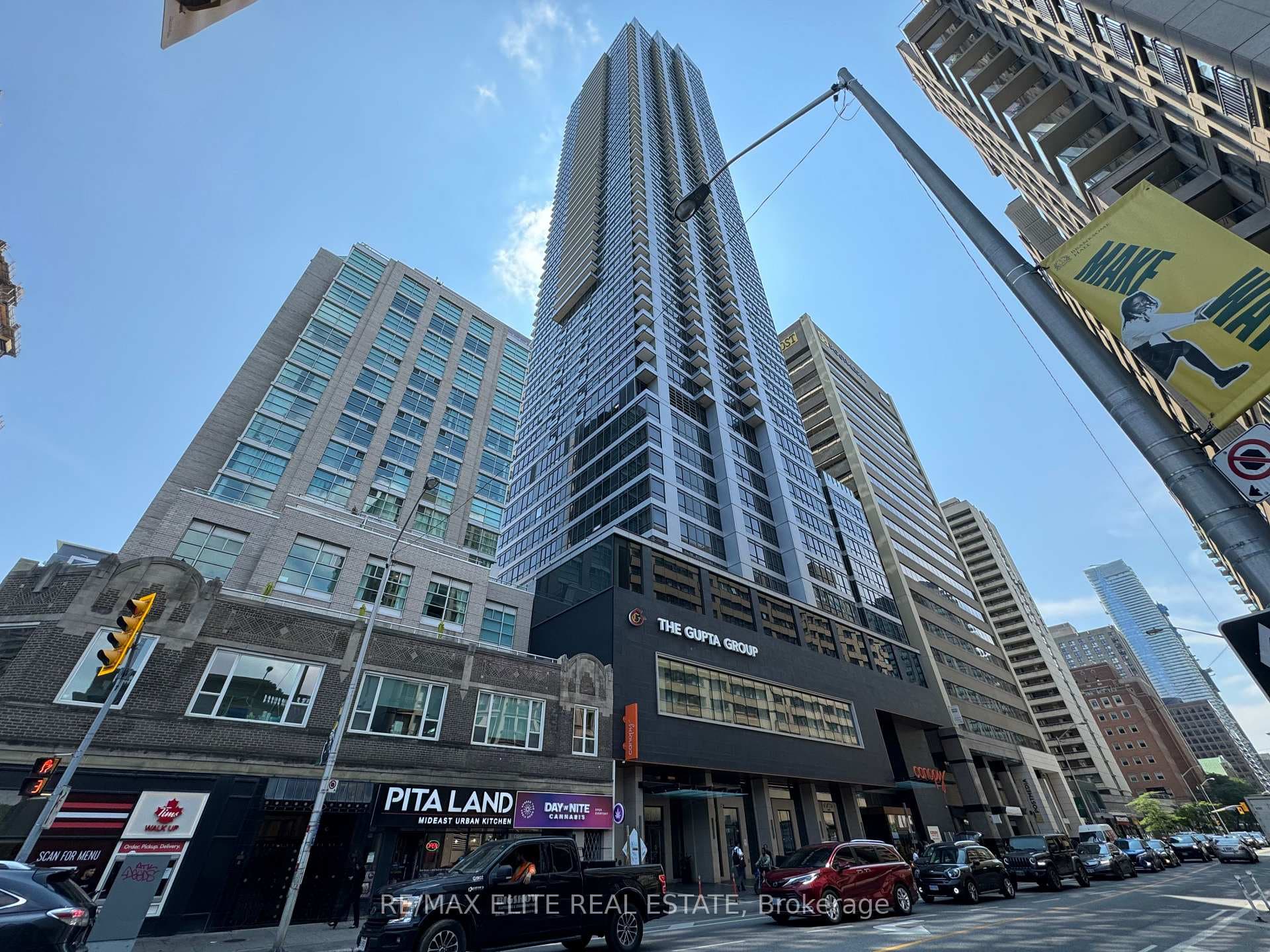 395 Bloor Street Unit 1811 photo 22
