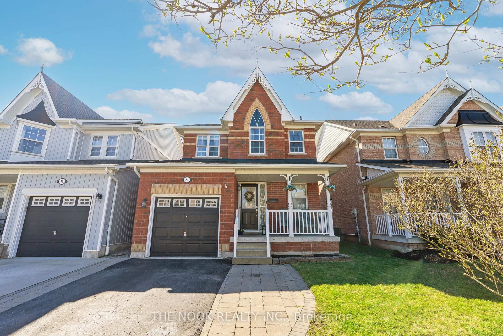21 Beaumaris Crescent photo 1