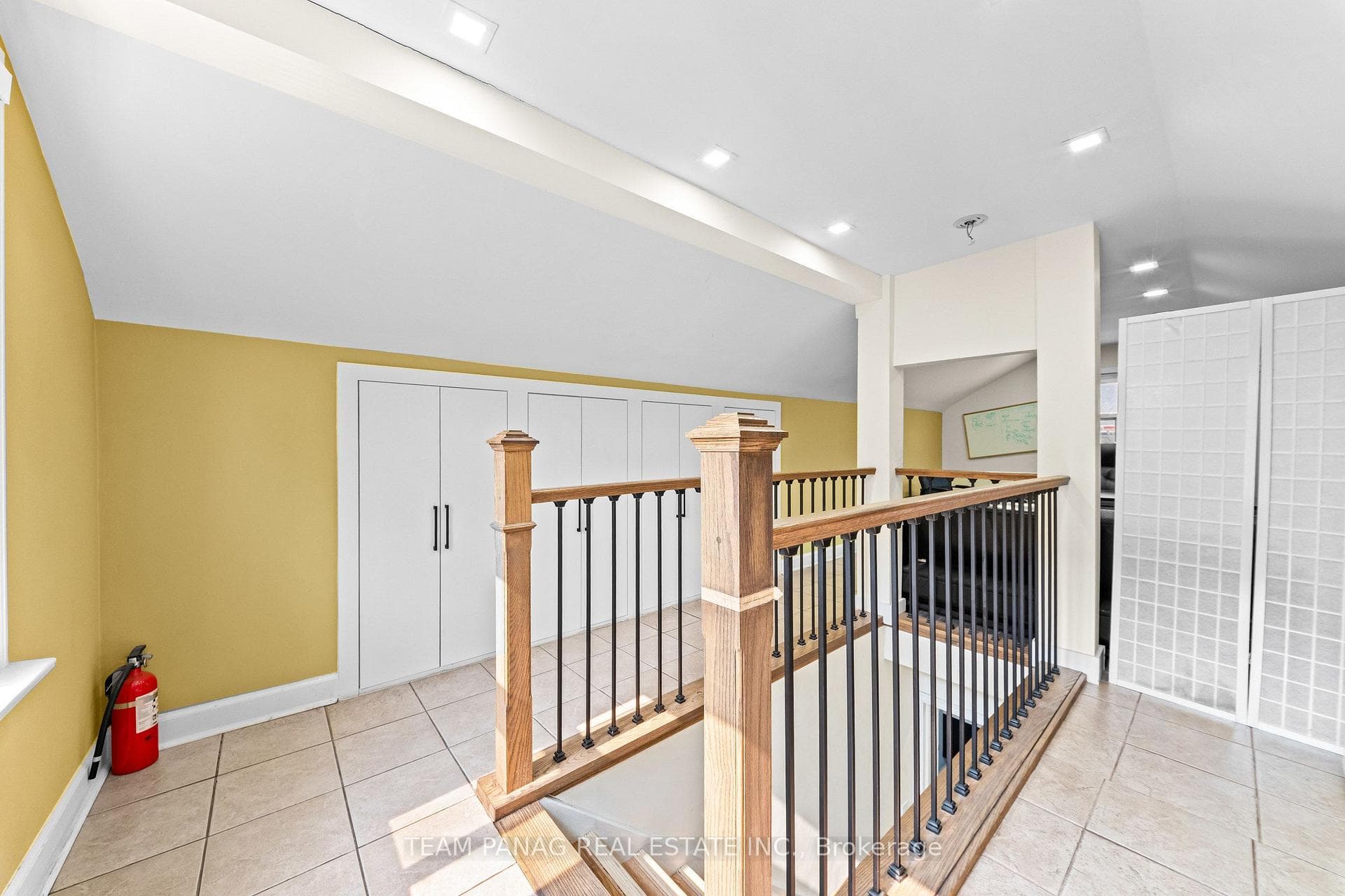 5298 Highway 7 Road Unit A photo 46