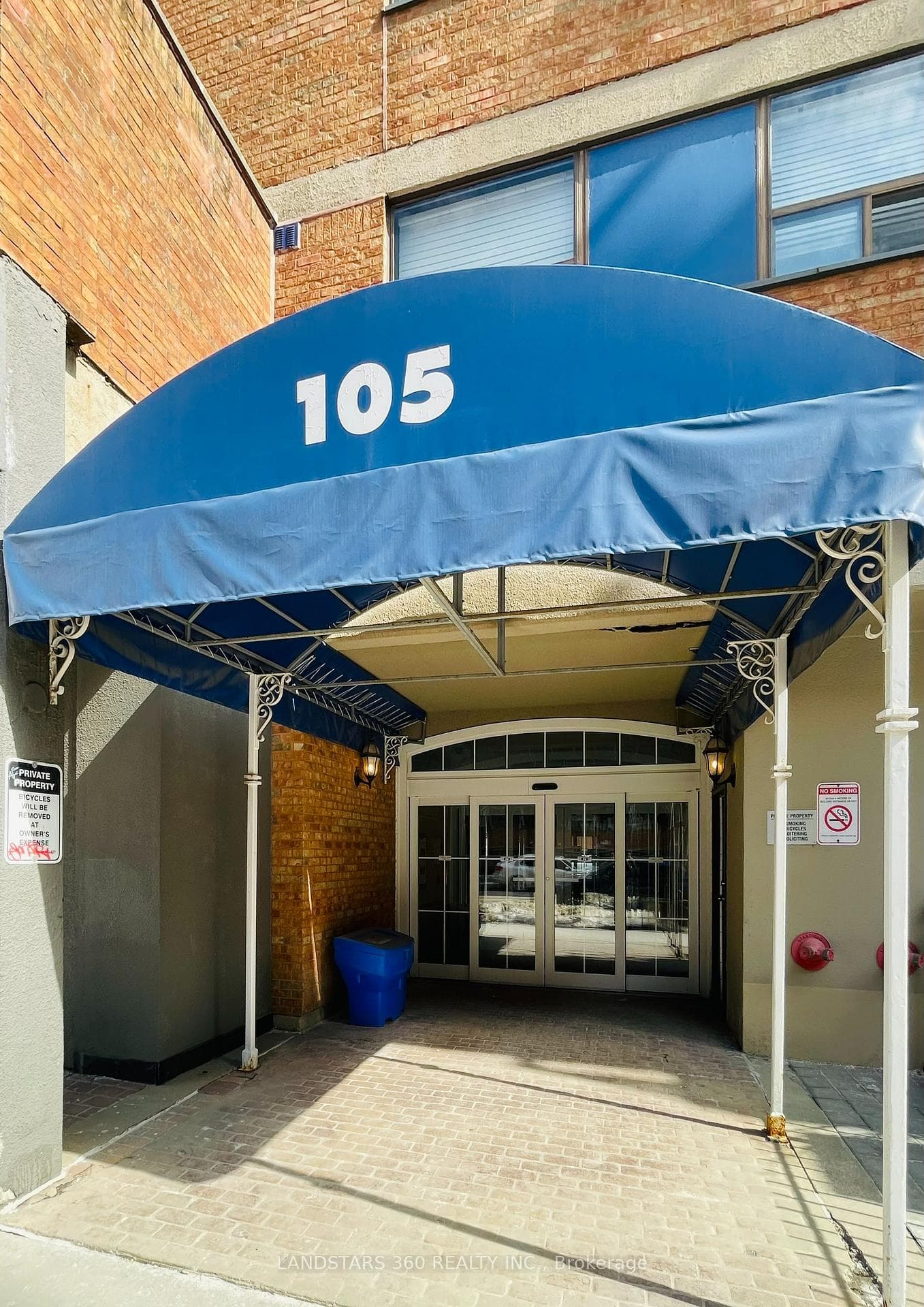 105 McCaul Street Unit 503 photo 1
